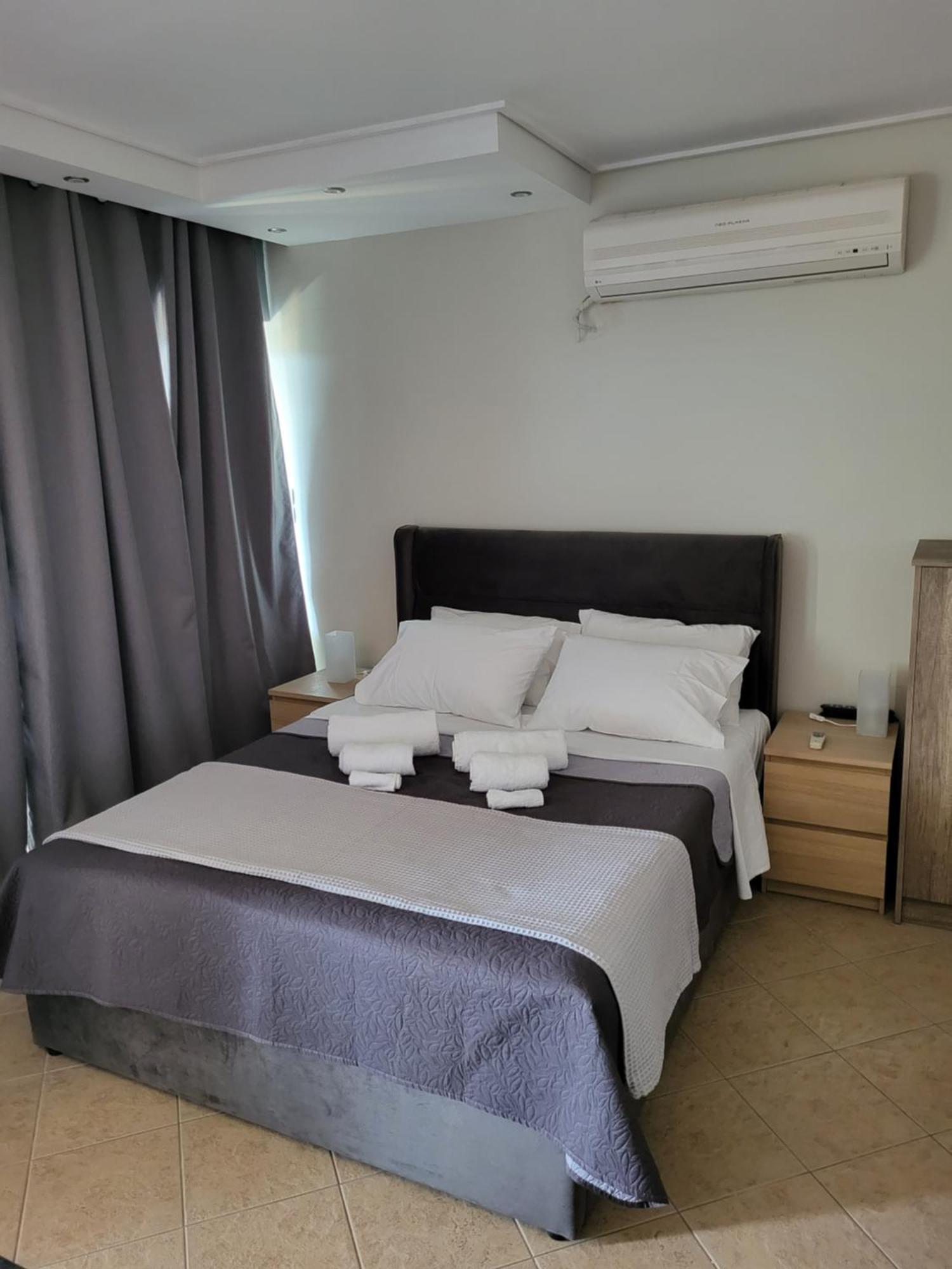 "Stergiou Luxury Apartment 2Nd Floor" Με Κοινη Πισινα Saronida Room photo